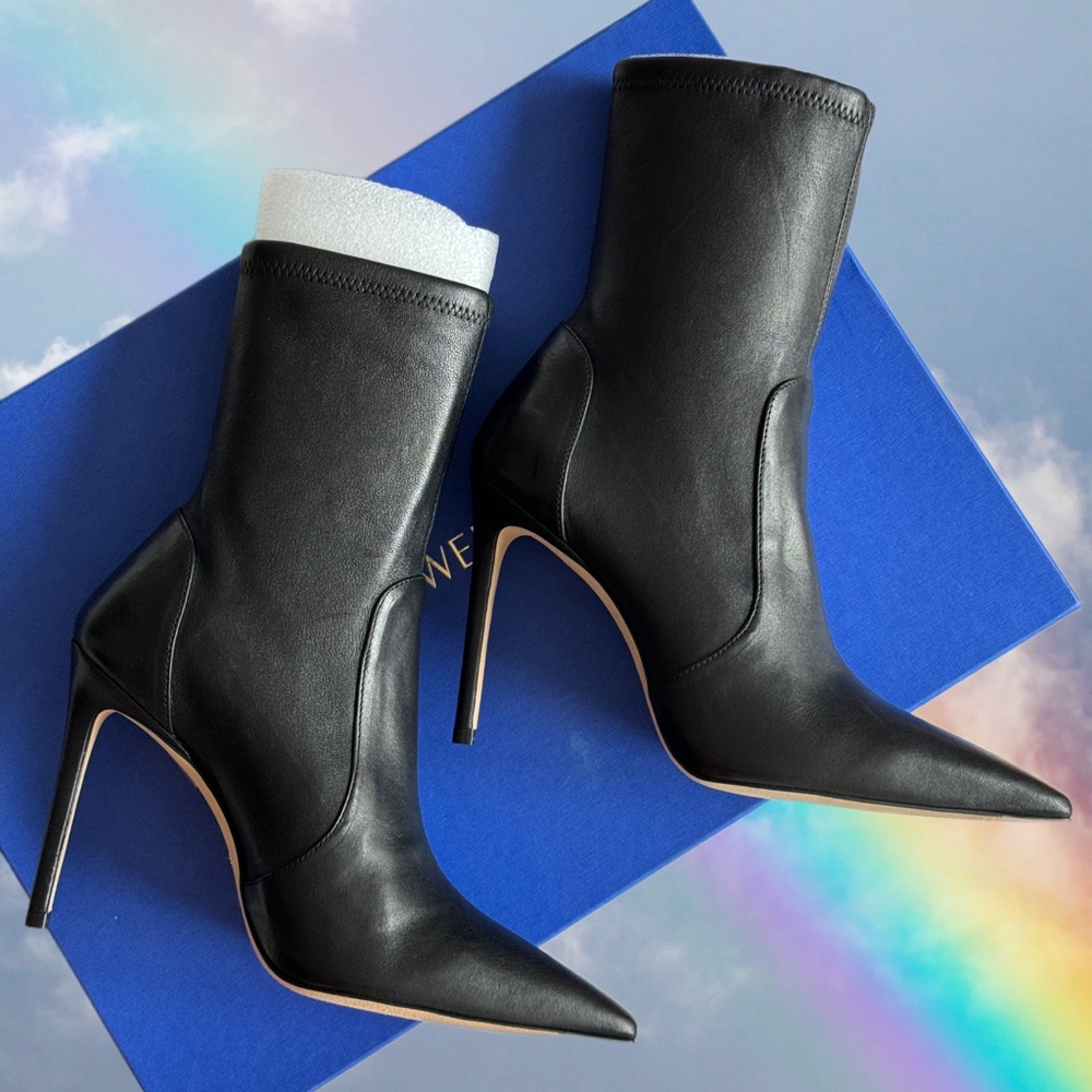 NEW UNWORN Stuart Weitzman 100 Booties